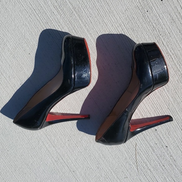 Christian Louboutin Paris Patent Leather High Heels Size 8 - Picture 6 of 16